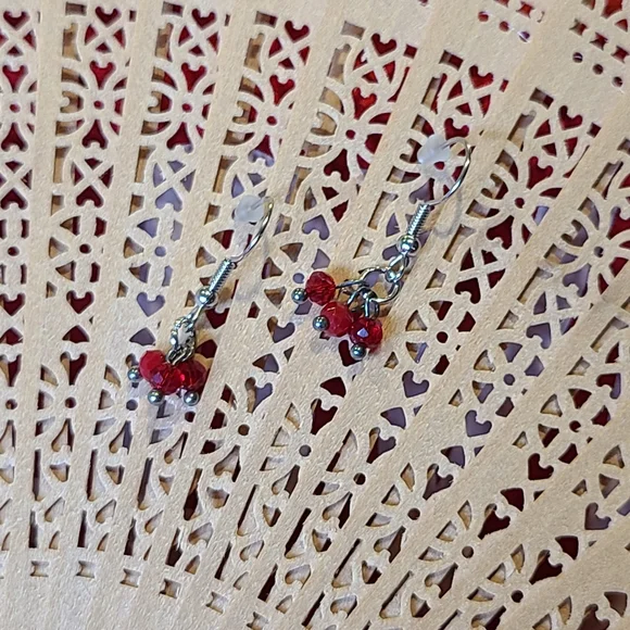 Pretty earrings super lightweight - Picture 4 of 9